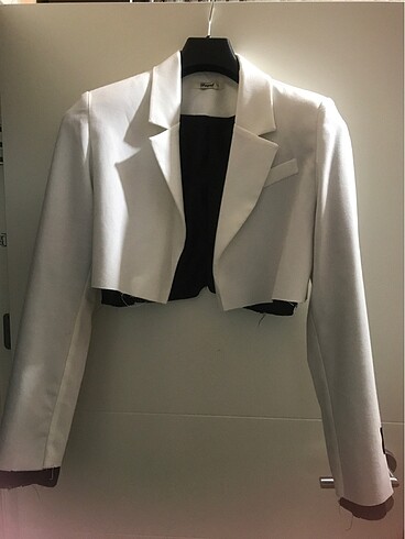 s Beden Beyaz crop blazer ceket