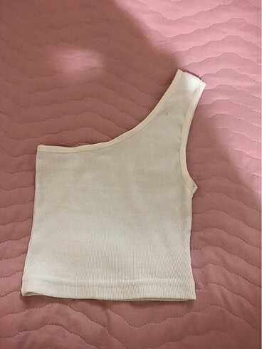 s Beden Beyaz tek kol detaylı crop bluz