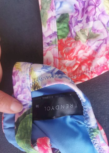 38 Beden Renkli Bağlamalı Bohem Bikini Üstü