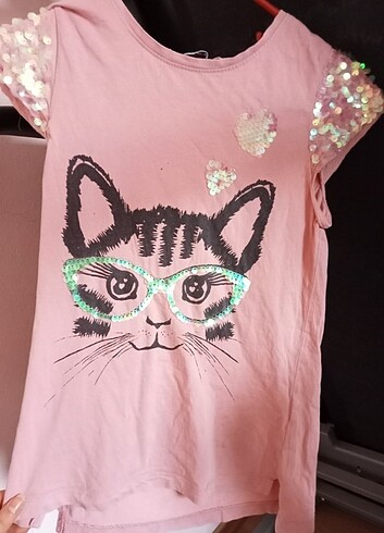 Minik kızınızın seveceği bir t-shirt