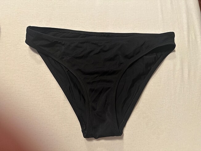 Bikini alti siyah cok iyi durumda 38 beden