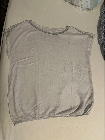 Acik gri tiril tiril bir kumas tshirt 38 beden - Görsel 2