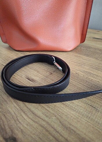 Turuncu çanta  - Görsel 2