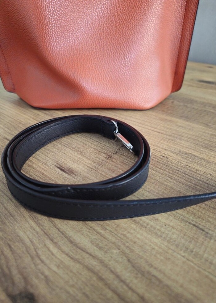 Turuncu çanta  - Görsel 2