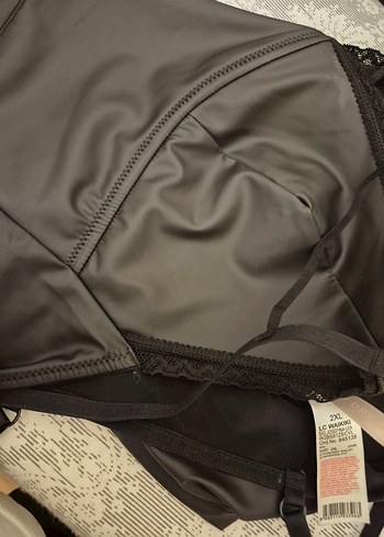 LCW Siyah Deri Bustiyer - Görsel 6