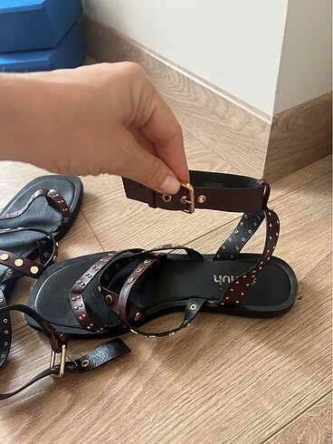 37 Beden bordo Renk Sandalet