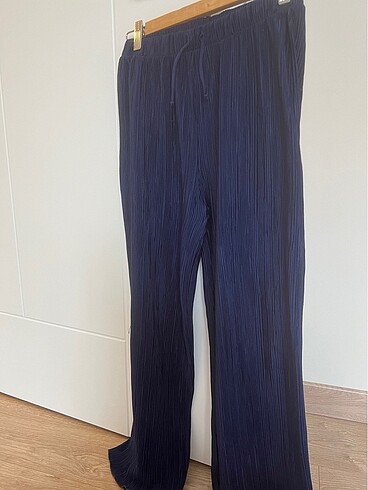 Zara Zara alt