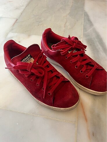 Adidas Kirmizi suet spor ayakkabi