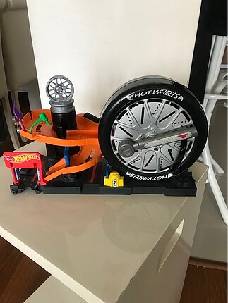 Hotwheels Tekerlekli akrobasi
