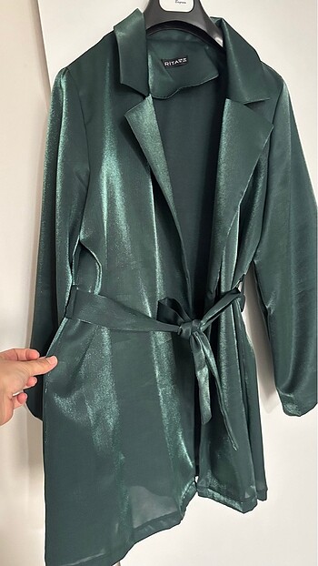 Diğer L-Xl uyumlu tunik bir kez giyildi davette