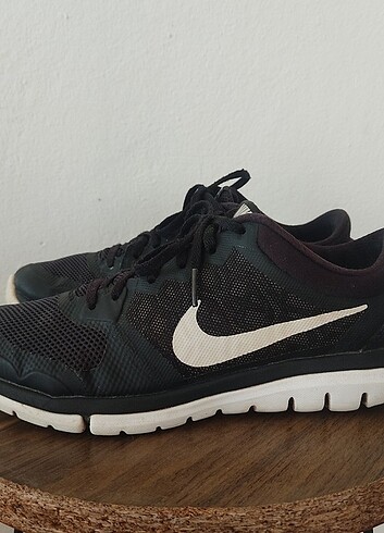Nike koşu ayakkabısı 