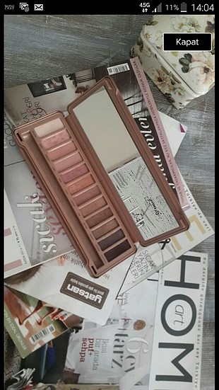 naked 3 far paleti