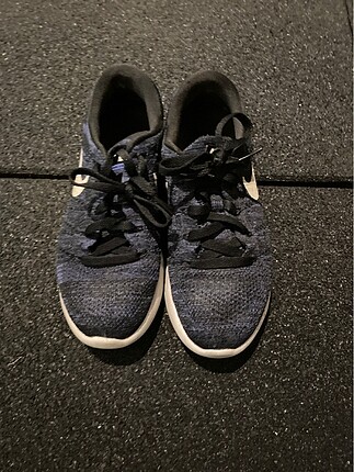 Nike spor ayakkabı