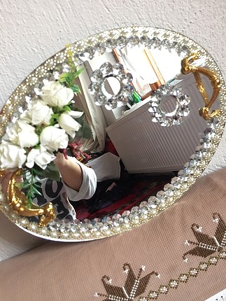 Aynalı taşlı söz tepsisi ve makası