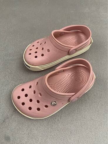 Crocs terlik c6 22-23 numara orjinal