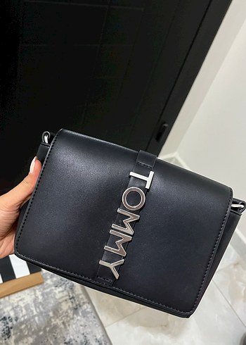 Tommy Siyah Deri Kadın Çapraz Çanta - Görsel 2