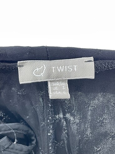 36 Beden siyah Renk Twist Düz Kesim %70 İndirimli.