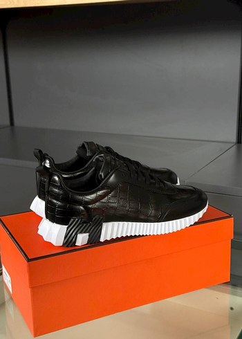 Diğer Hermes Siyah Deri Sneaker