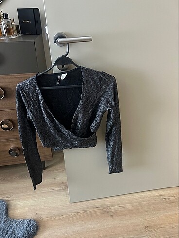 H&M simli crop bluz
