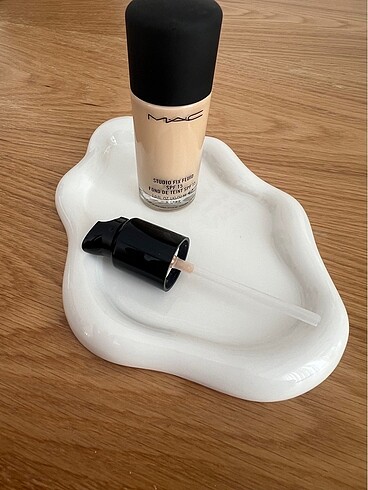 Beden Renk Mac Studio Fix Fluid