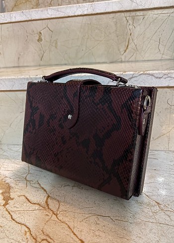 Bordo Yılan Derisi Desenli Vintage Deri Çanta - Görsel 2