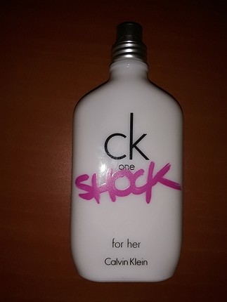 ck one shock bayan parfüm 