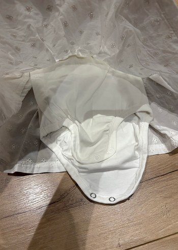 H&M Kız Bebek Beyaz Fırfırlı Keten Elbise