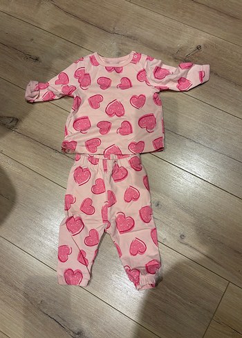 Pembe Kalp Desenli Dantelli Bebek Takımı