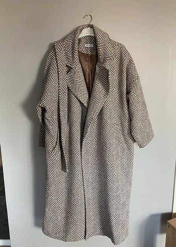 Desenli Oversize Kadın Kaban - Görsel 4