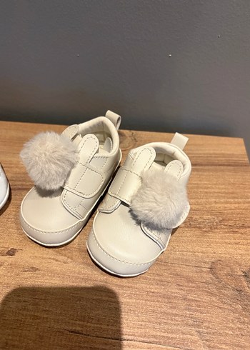 Beyaz Kürklü Kız Bebek İlk Adım Ayakkabısı - Görsel 3