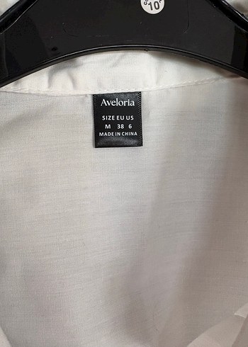 Fiyonklu Beyaz Kadın Gömlek - Görsel 3