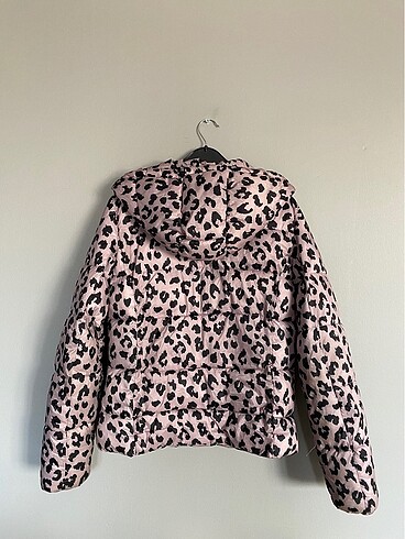 l Beden Bershka leopar mont