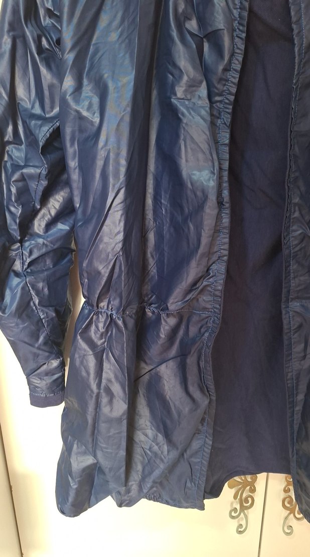 Parlak Mavi Erkek Midi Yağmurluk - Görsel 3