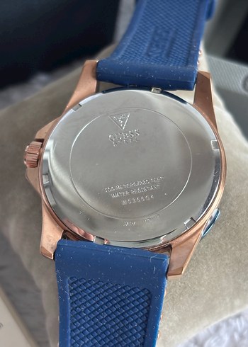 ORİJİNAL GUESS ROSE GOLD SİLİKON KORDON SAAT KUTUSUNDA - Görsel 9