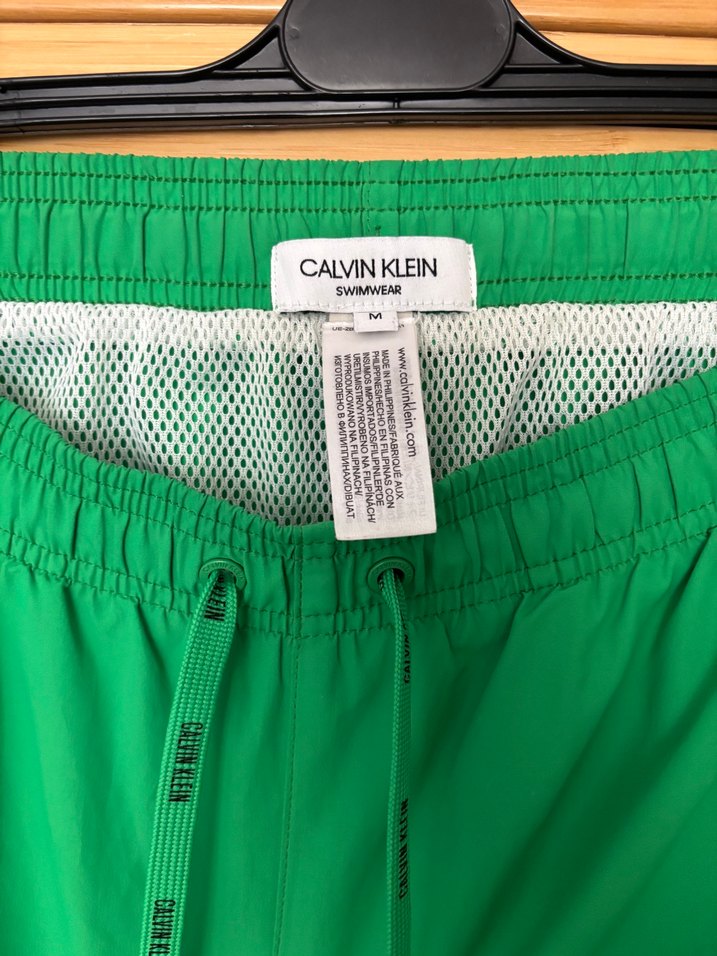 ORİJİNAL CALVİN KLEİN YEŞİL ŞORT MEDİUM - Görsel 3