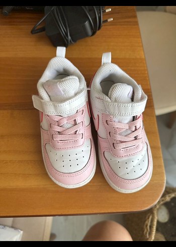Kız Çocuk Pembe Cırt Cırtlı Spor Ayakkabı