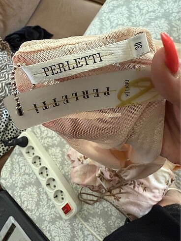 m Beden Perletti 38 sıfır etiketli elbise