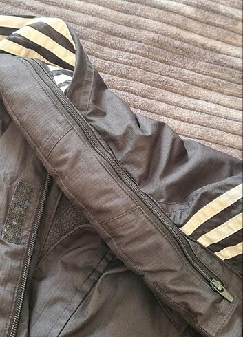 8 Yaş Beden Adidas mont