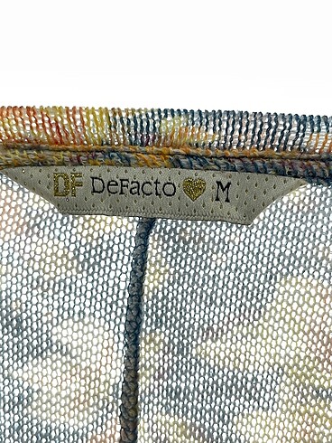m Beden çeşitli Renk Defacto T-shirt %70 İndirimli.