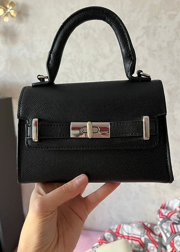 Stradivarius Stradivarius Siyah Mini Çapraz Askılı Çanta