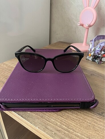 Beden siyah Renk Vogue güneş gözlüğü