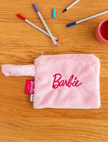 Barbie peluş makyaj çantası