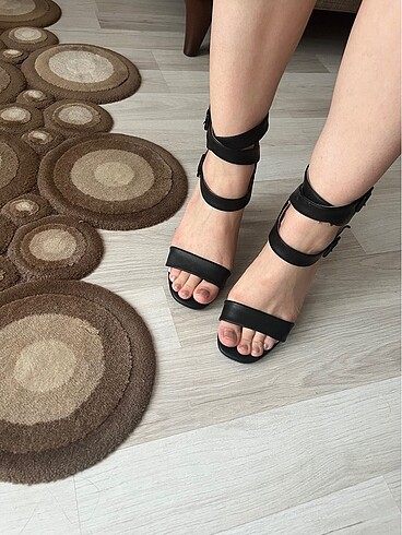 Topuklu ayakkabı - Görsel 8