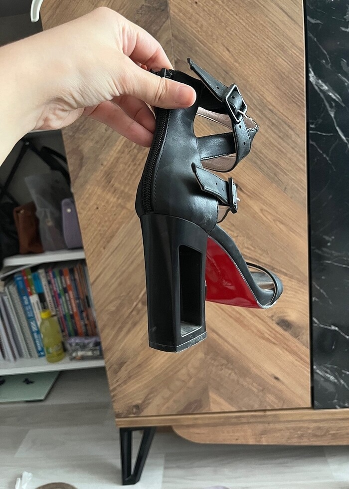 Topuklu ayakkabı - Görsel 3