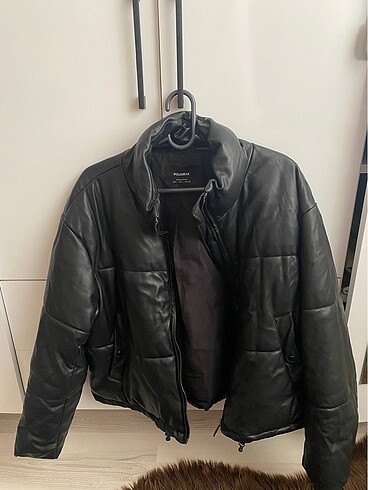 Pull and Bear deri mont