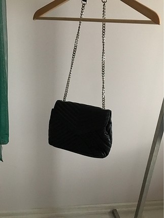 Bershka çapraz çanta