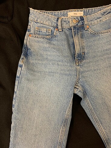 34 Beden mavi Renk Mango jean