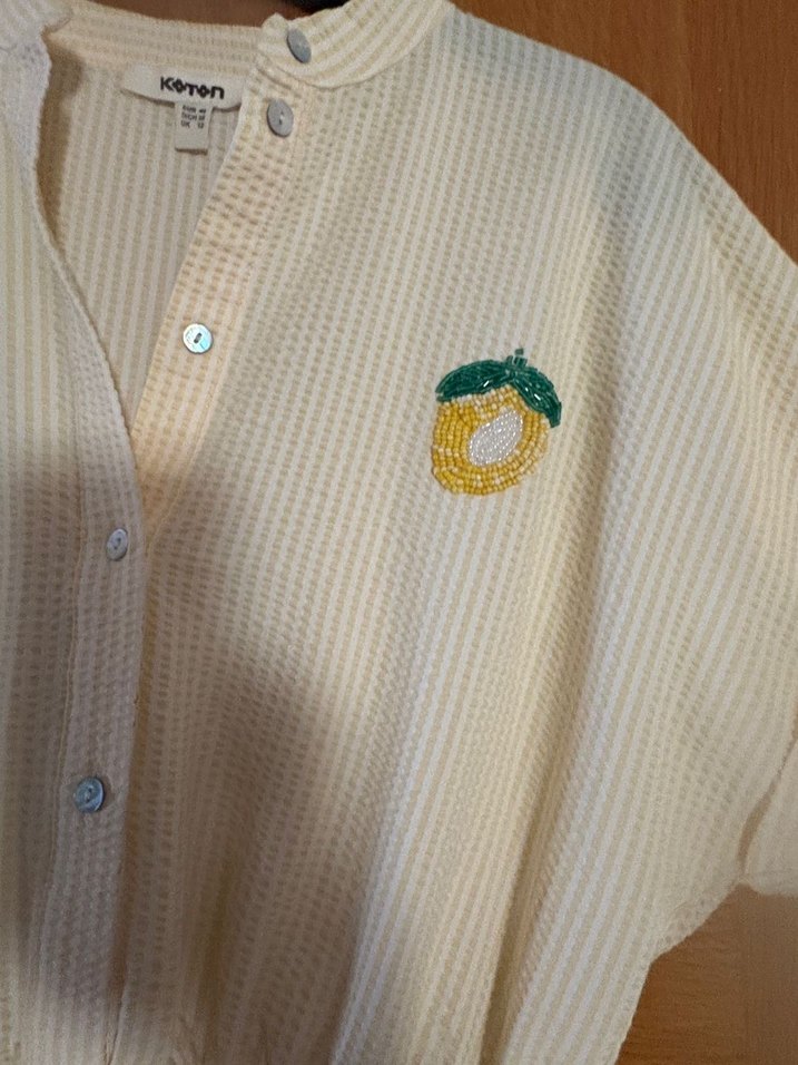 Sarı renk, hiç kullanılmadı meyve işlemeli elbise - Görsel 4