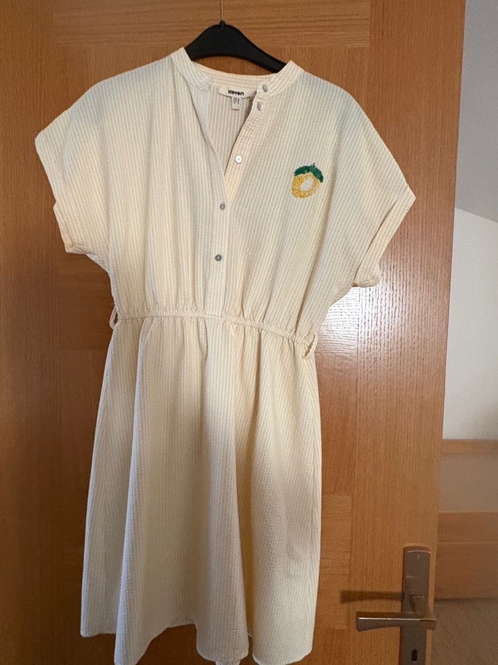 Sarı renk, hiç kullanılmadı meyve işlemeli elbise - Görsel 5