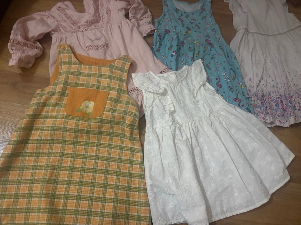 Kız bebek elbise karışık bedenler hepsinin toplam fiyatıdır - Görsel 4